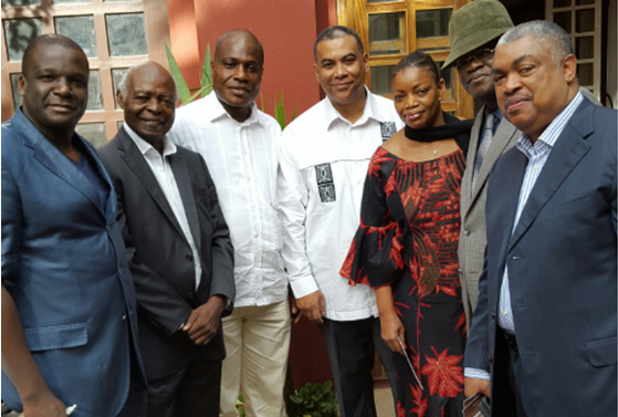 JJ Wondo (Animateur principal - DESC) - Gilbert Kiakwama (CDC) - Martin Fayulu (EciDé) - Olivier Kamitatu (G7) - Eve Bazaiba (MLC) - Jean-Claude Vuemba (MPCR) - Samy Badibanga (UDPS) - Gorée, 13 Dec 2015 - Exclusivité DESC