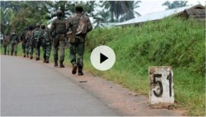 Des soldats de l'armée de la RDC en patrouille à Eringeti, dans l'est du pays (Image d’illustration) ALAIN WANDIMUYI/AFP