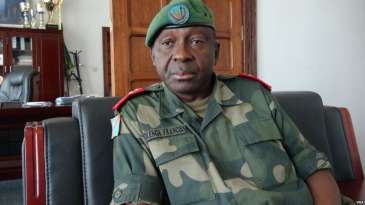 Le Général Olenga, un homme seul et un chef sans troupes! – Joël Kandolo