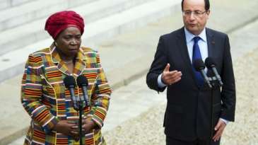 French plans to withdraw from Africa are on hold