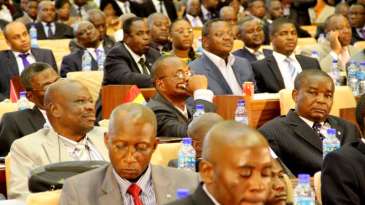 Nyiragongo et Rutshuru : Le ministre Muyej interpellé au parlement