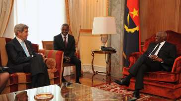 Visite de Kerry et Kikwete à Luanda : hasard ou simple coïcidence ? - Kléber Kungu