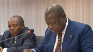 Les échéances électorales et le fonctionnement des institutions en RDC : Faut-il modifier la Constitution? - Dr Florent Pumu