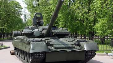 Info DESC : Du matériel militaire lourd pour la GR en débarquement à Moanda