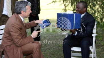 Reynders mettra-t-il Kabila en garde contre le risque du printemps congolais? - Nadia Nsayi