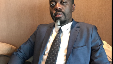 La crise du dollar, l’effondrement monétaire en RDC et son activisme citoyen - Entretien avec Jean-Jacques Lumumba