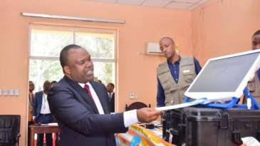 Enjeux, défis et risques du vote (semi-)électronique en RD Congo - Alain-Joseph Lomandja