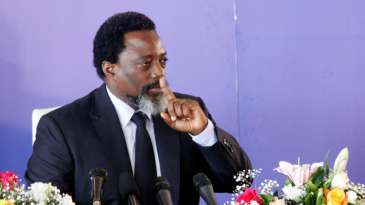 Ressuscité par des chapelets catholiques, Kabila trébuche devant la presse - JB Kongolo