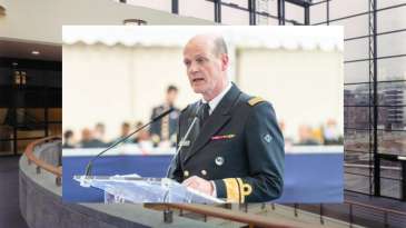 L’amiral de division Yves Dupont prend la tête de l’Ecole Royale Militaire - Marie-Madeleine Courtial