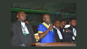 Jean-Jacques Wondo, à côté de son avocat Me Carlos Ngwapitshi, le 18 juin devant le tribunal militaire